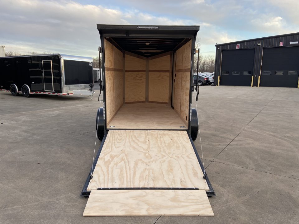 New United UJ-6X12 Enclosed Trailer