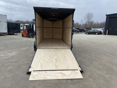 New United UJ-7X14 Enclosed Trailer
