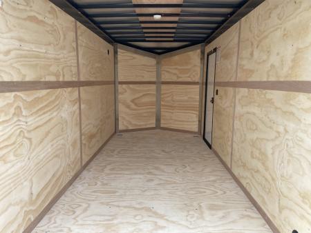 New United UJ-7X14 Enclosed Trailer