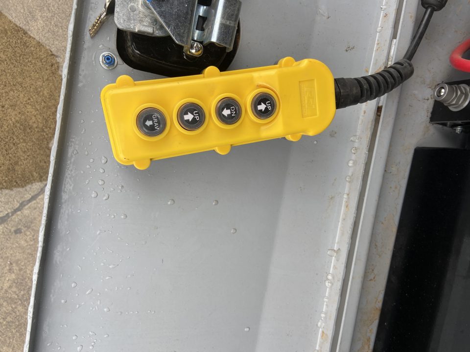 New Horizon Trailers 12K Dump