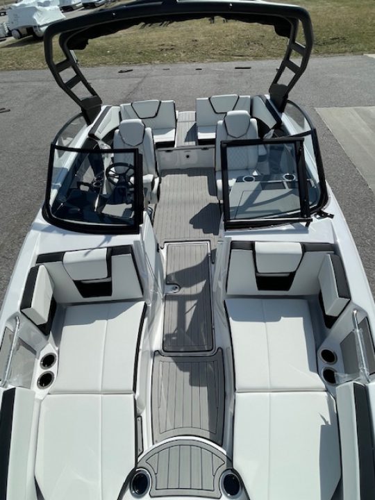 New 2026 Yamaha Boats 222 S Jet Boat