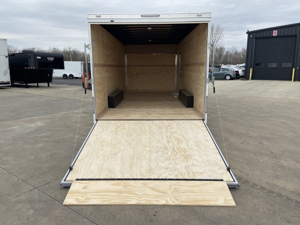 New United UXT-8.5X20 Cargo Enclosed Trailer