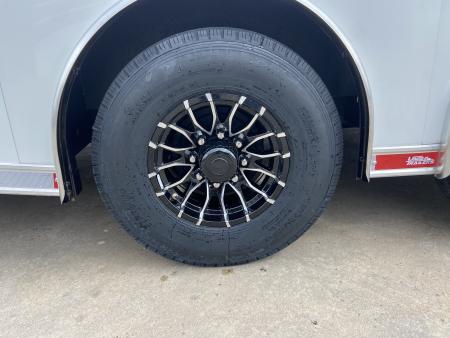 New United UXT-8.5X20 Cargo Enclosed Trailer