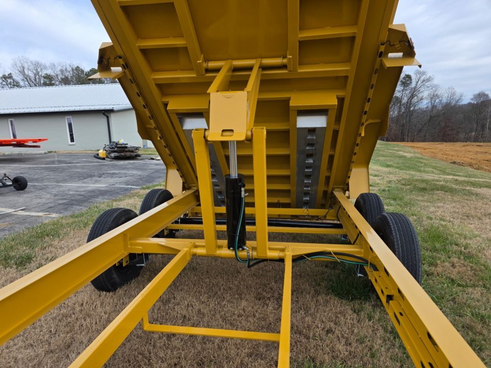 New 2026 Iron Bull 14K DWB 83X14 Dump Trailer