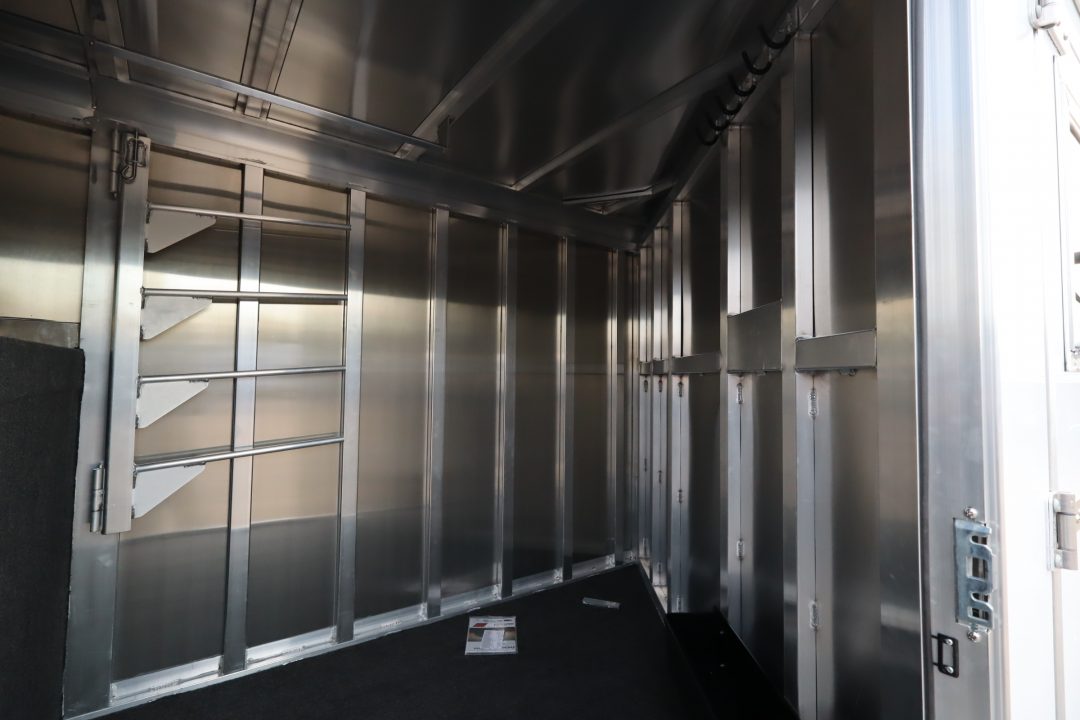 New 2026 Featherlite Trailers 3 Horse Trailer