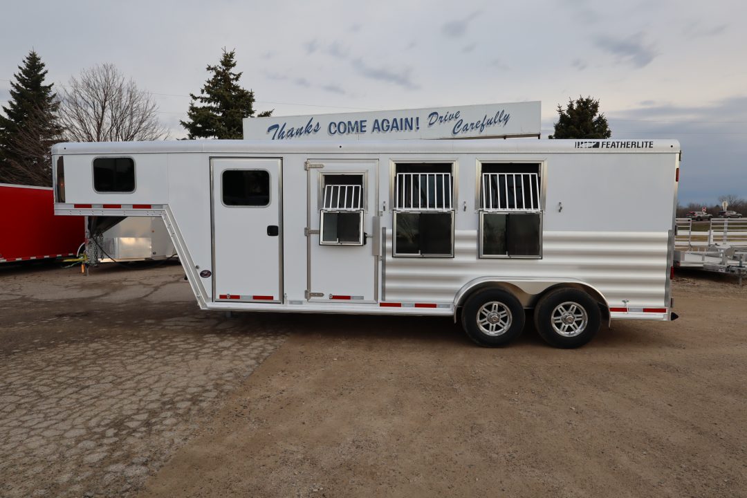 New 2026 Featherlite Trailers 3 Horse Trailer