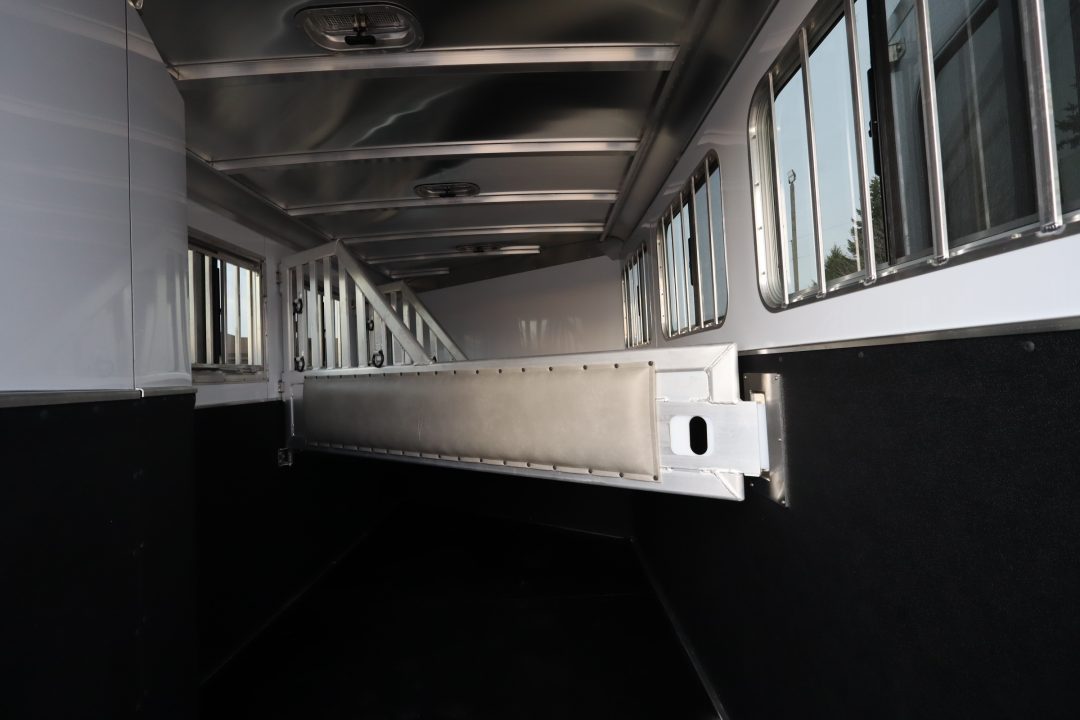 New 2026 Featherlite Trailers 3 Horse Trailer