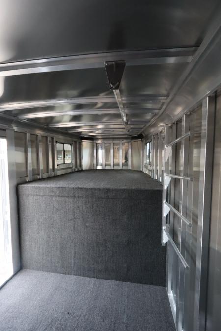 New 2026 Featherlite Trailers 3 Horse Trailer