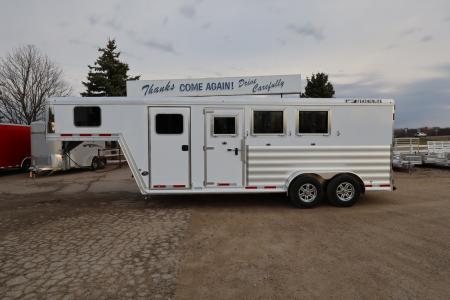 New 2026 Featherlite Trailers 3 Horse Trailer