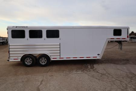 New 2026 Featherlite Trailers 3 Horse Trailer