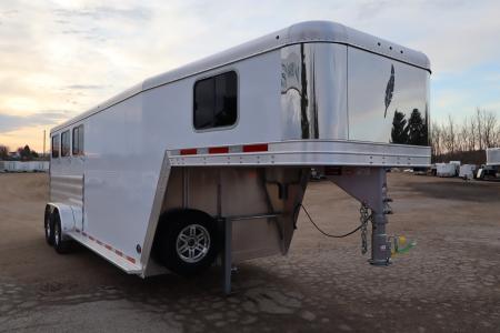 New 2026 Featherlite Trailers 3 Horse Trailer