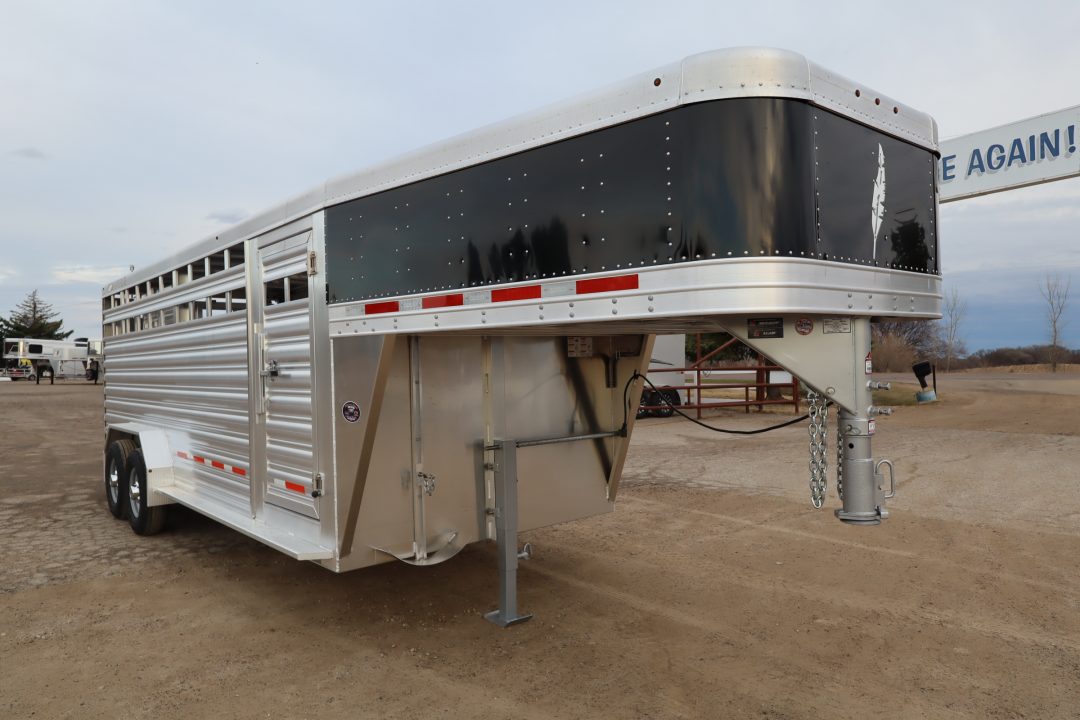 New 2026 Featherlite Trailers 20' Stock / Stock Combo GN Trailer
