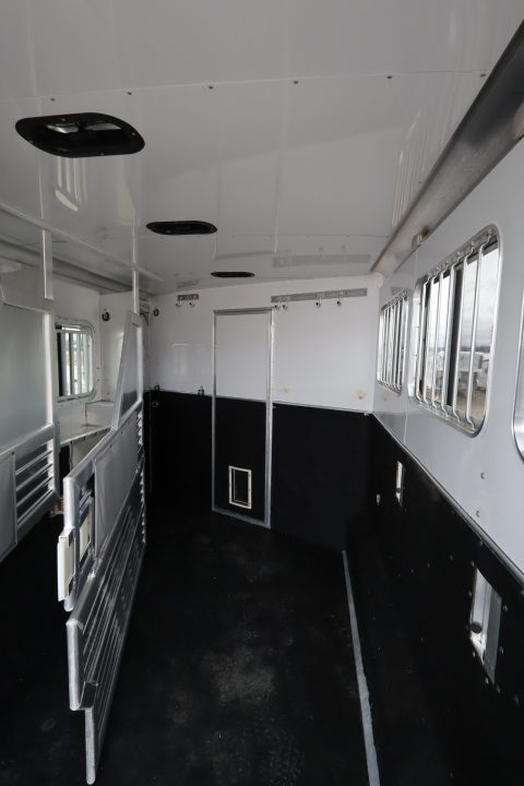 Used 2015 Featherlite Trailers 3 Horse Trailer