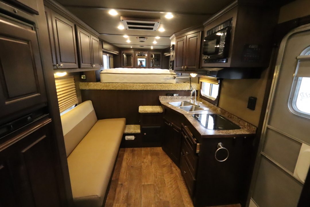Used 2015 Featherlite Trailers 3 Horse Trailer