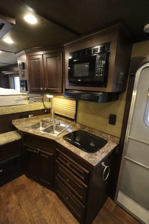 Used 2015 Featherlite Trailers 3 Horse Trailer