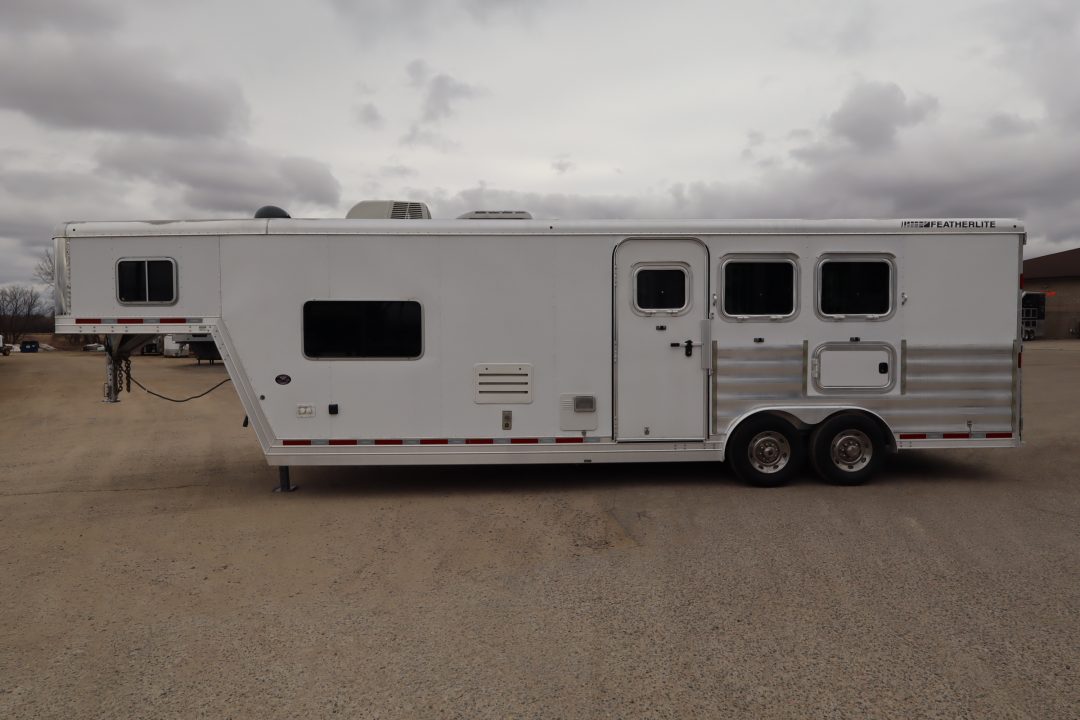 Used 2015 Featherlite Trailers 3 Horse Trailer