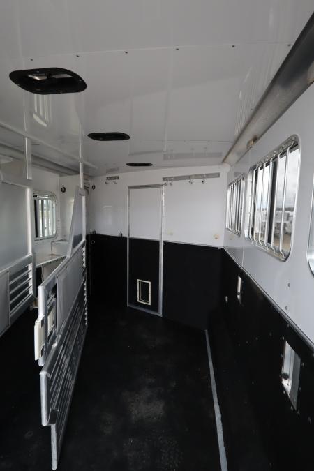 Used 2015 Featherlite Trailers 3 Horse Trailer
