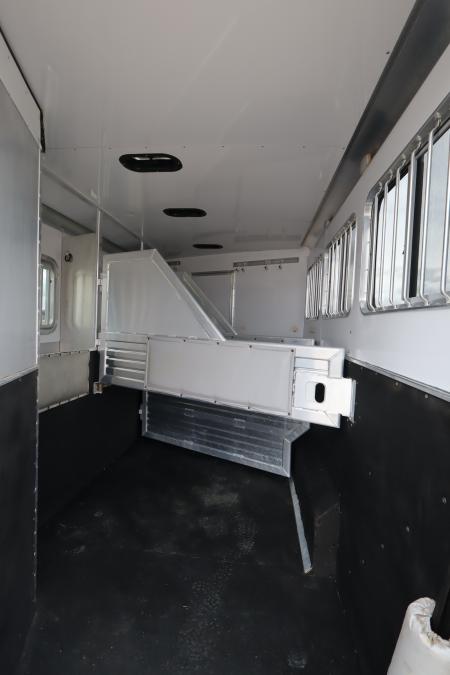 Used 2015 Featherlite Trailers 3 Horse Trailer