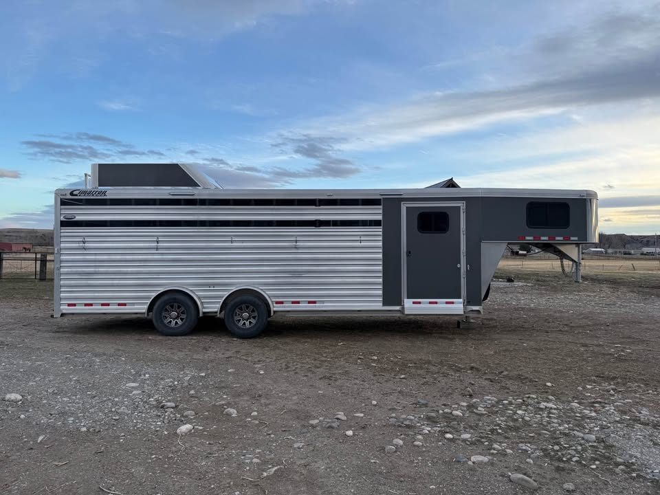 Used 2021 Cimarron Trailers 26' STOCK COMBO, DOUBLE SIDED TACK