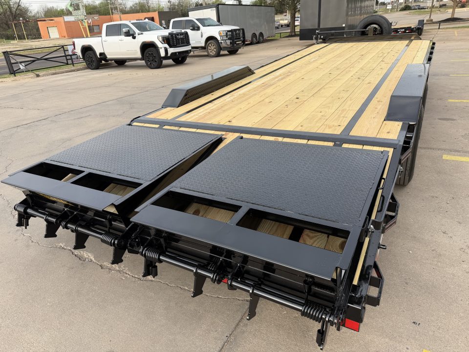 New #037738 2026 DIAMOND T SDSKP2008 24 X 102 SUPER DUTY SKID PRO 20K EQUIPMENT HAULER W MINI MAXX RAMPS & SPARE