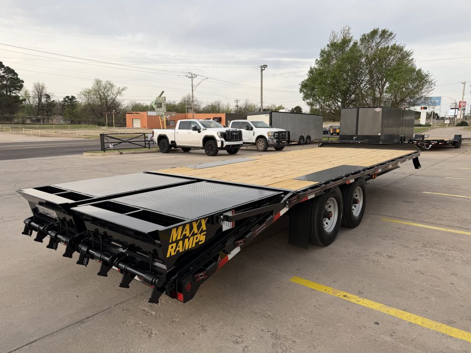 New #037636 2026 DIAMOND T DO160 24 X 102 TANDEM AXLE BUMPER PULL DECKOVER 16K TRAILER W/ MAXX RAMPS & 14 PLY TIRES