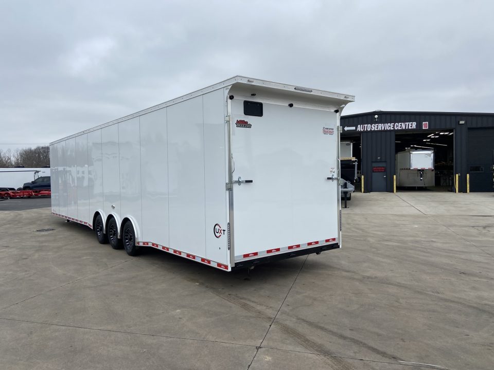 New United UXGN-8.5X46 Car Trailer
