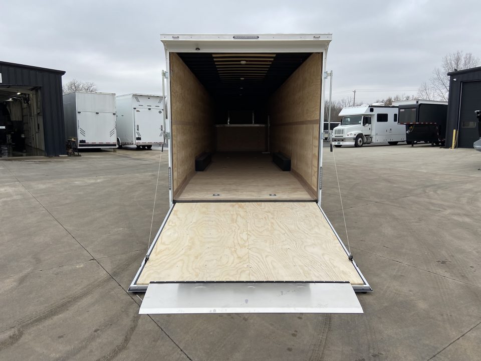 New United UXGN-8.5X46 Car Trailer