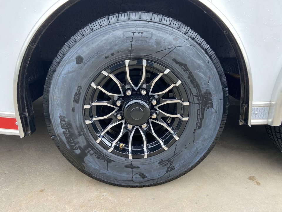 New United UXGN-8.5X46 Car Trailer