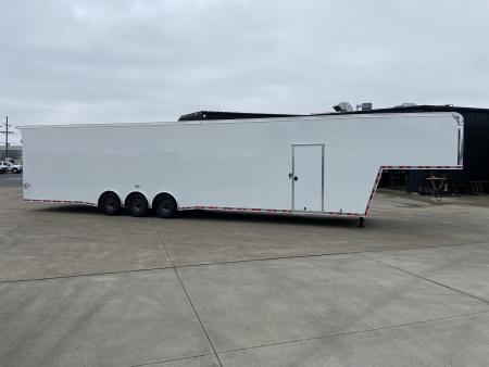 New United UXGN-8.5X46 Car Trailer