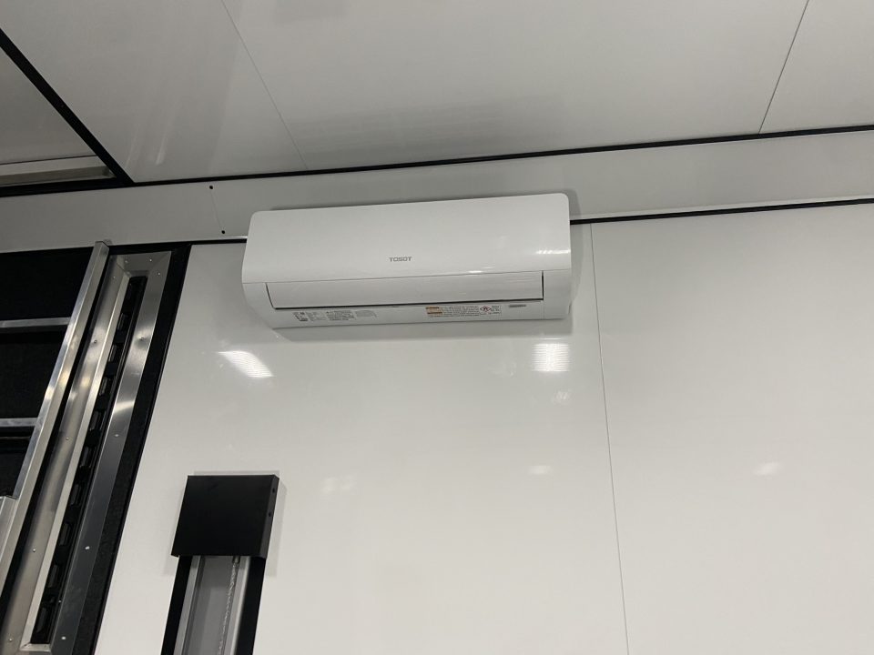 New 2026 United Trailers USH-8.532TR70 Stacker