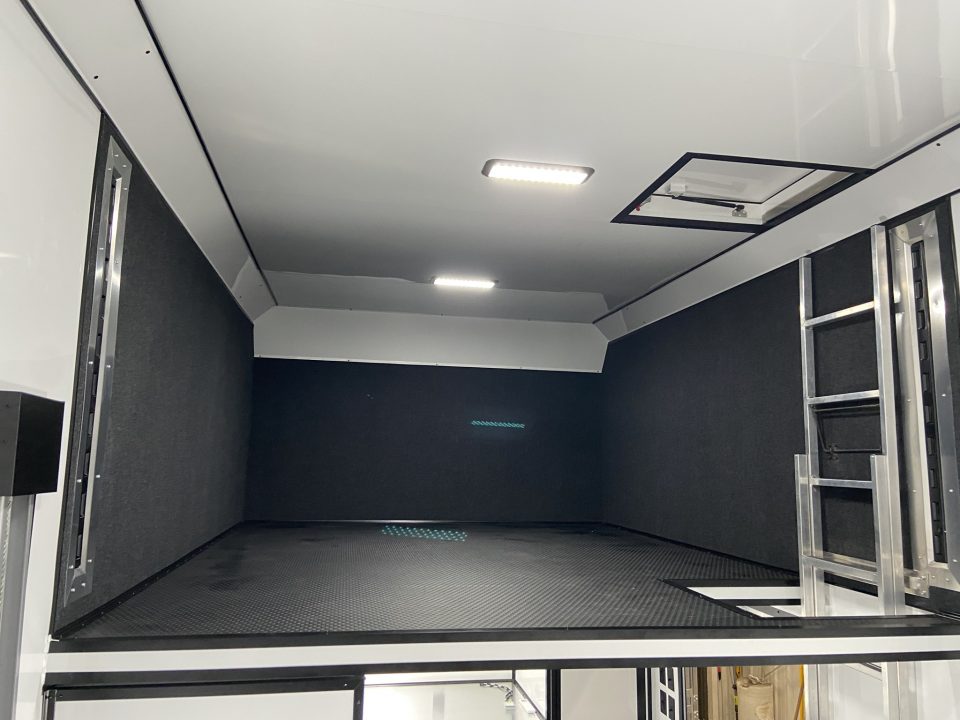 New 2026 United Trailers USH-8.532TR70 Stacker