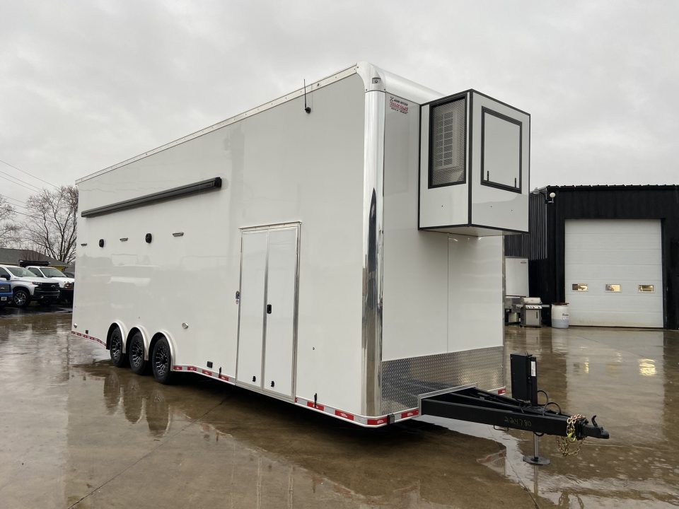 New 2026 United Trailers USH-8.532TR70 Stacker