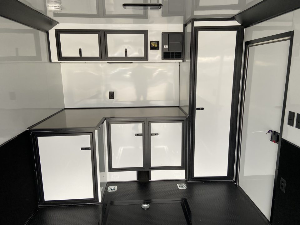 New United UAT PREM 8.5X24 Racing Trailer