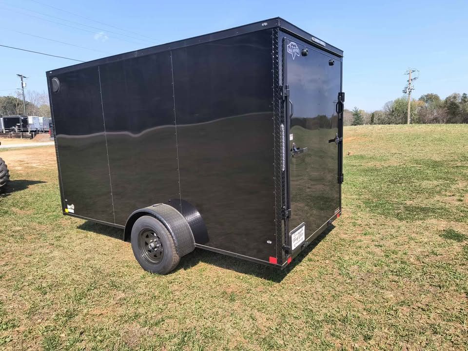 New DIAMOND CARGO 6 x 12 SA Cargo / Enclosed Trailer