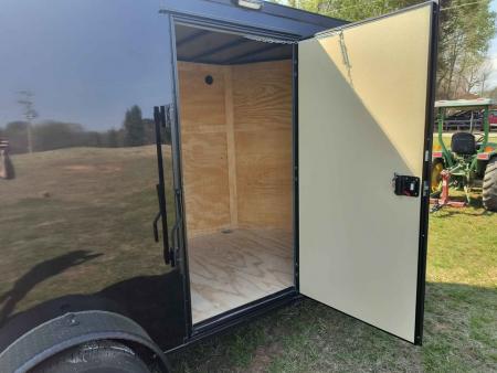 New DIAMOND CARGO 6 x 12 SA Cargo / Enclosed Trailer