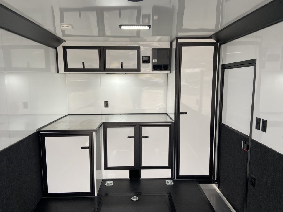 New United PREM-8.5X24 Car Trailer