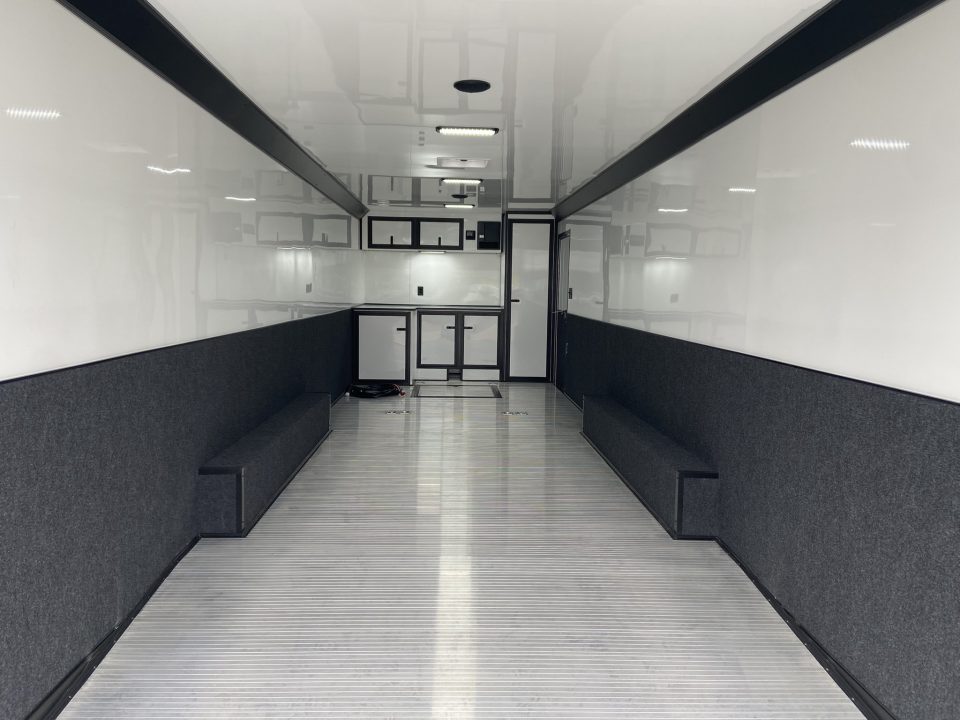 New United UAT PREM-8.5X28 Racing Trailer