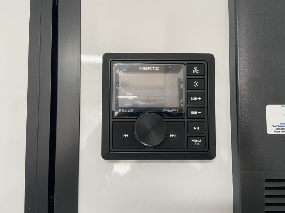 New United UAT PREM-8.5X28 Racing Trailer