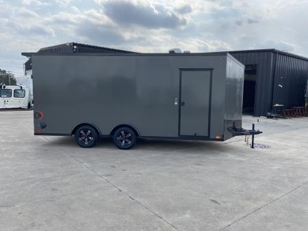 New United UJ-8.5X18 Enclosed Trailer