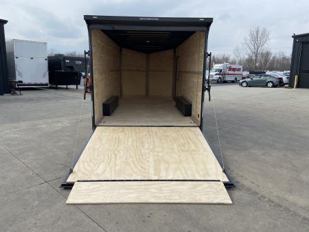 New United UJ-8.5X18 Enclosed Trailer