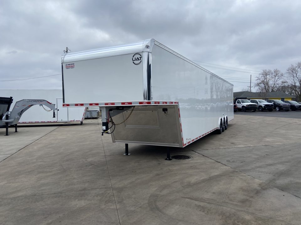 New United UATGN-8.5X48 Car Trailer