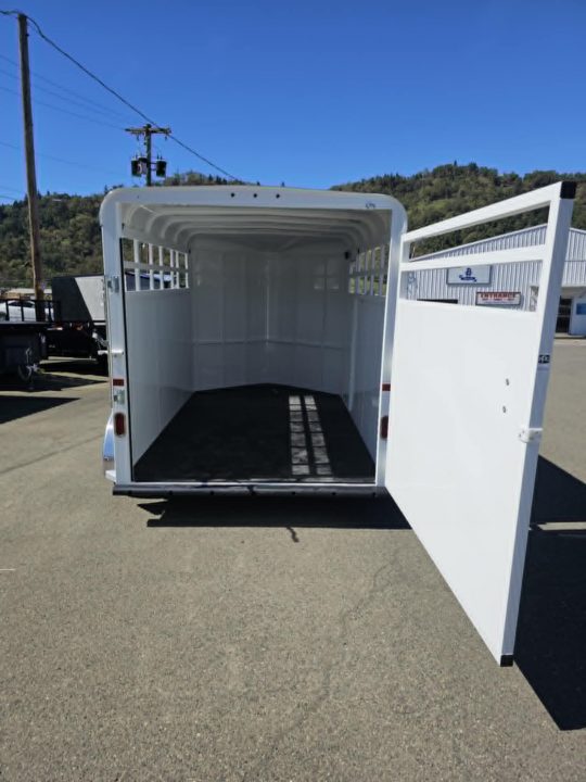 New SALE! STOCK TRAILER 2026 Thuro-Bilt Wrangler 2 HORSE LIVESTOCK TRAILER