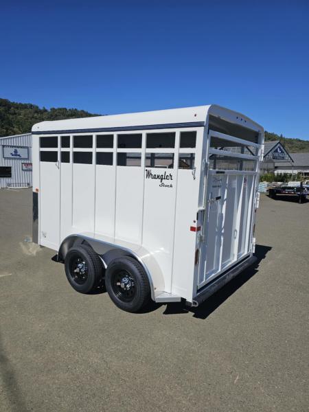 New SALE! STOCK TRAILER 2026 Thuro-Bilt Wrangler 2 HORSE LIVESTOCK TRAILER