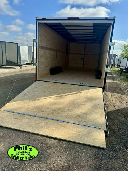 New WELLS CARGO 8.5 X 20 Cargo / Enclosed Trailer FAST TRACK D SERIES UPGRADED 5200LB DEXTER AXLES UPGRADED 7' INTERIOR