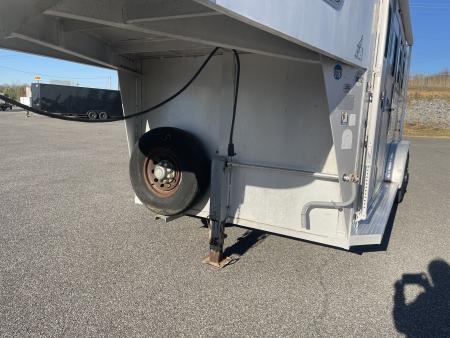 Used 2002 Sooner 3 H Horse Trailer