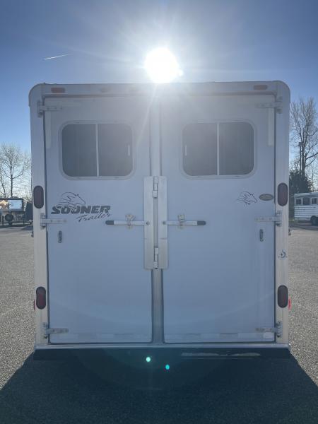 Used 2002 Sooner 3 H Horse Trailer