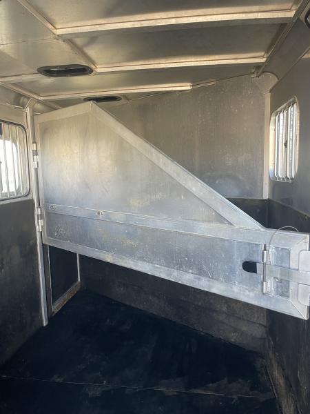 Used 2002 Sooner 3 H Horse Trailer