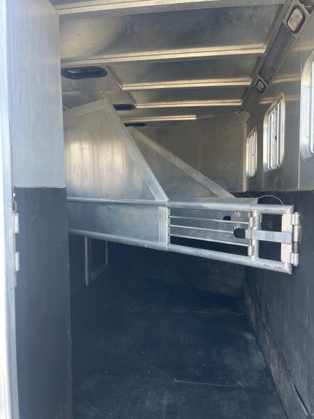 Used 2002 Sooner 3 H Horse Trailer