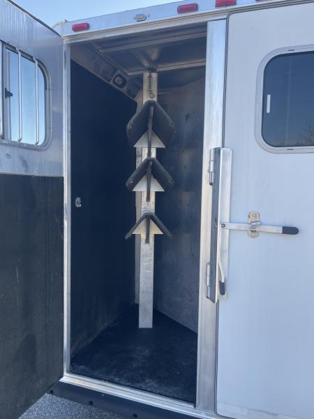 Used 2002 Sooner 3 H Horse Trailer