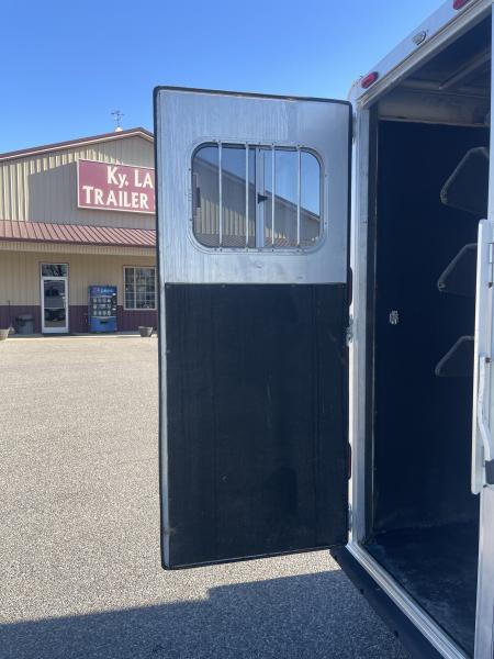 Used 2002 Sooner 3 H Horse Trailer